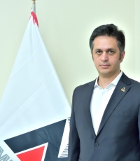 وحید شریعتی